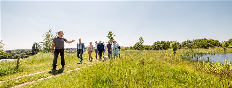 Groepsrondleiding op de natuurbegraafplaats